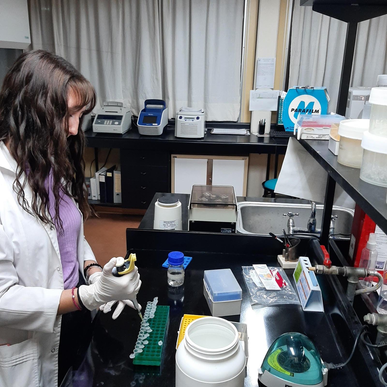 Provincia sigue apoyando el desarrollo científico y tecnológico: una nueva licenciada aporta conocimiento clave sobre especie invasora