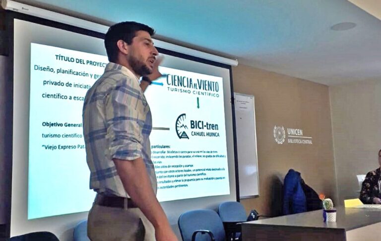 Becario de Chubut presentó su tesis doctoral basada en el turismo científico