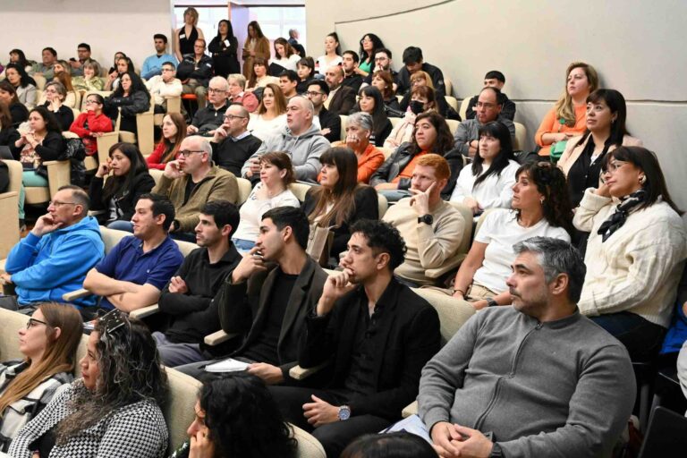 Chubut impulsa la transformación digital con un taller sobre inteligencia artificial generativa en la gestión pública
