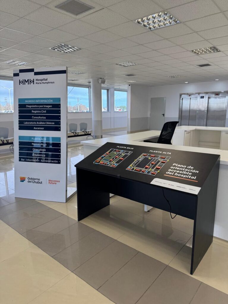 Ciencia y Tecnología desarrolló un plano háptico accesible y parlante para el nuevo Hospital de Trelew